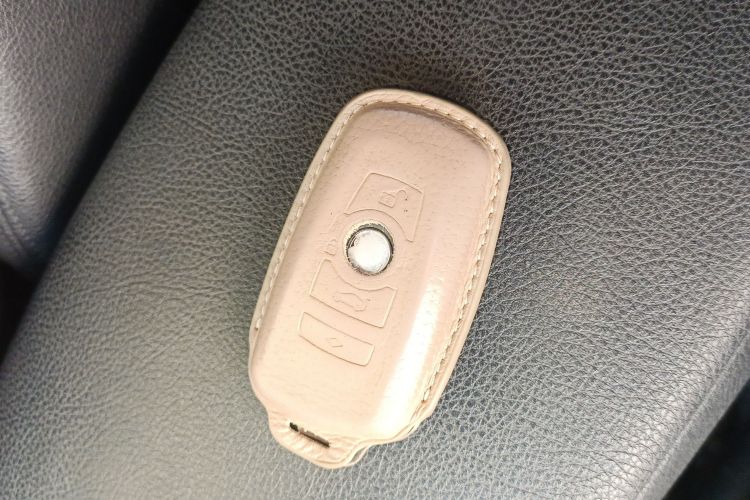 宝马3系 2014款 320Li 时尚型中控内饰11