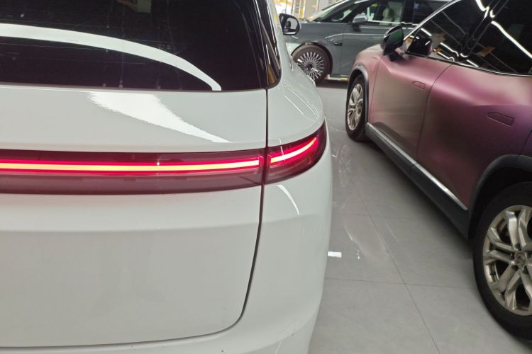 理想汽车 理想L7 2023款 Max车身外观6006