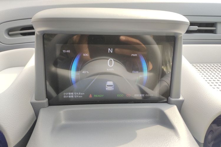 奔腾小马 2024款 170km 活力马中控内饰14