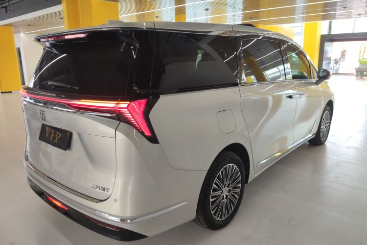 别克GL8新能源 2024款 陆尊 智享版 7座车身外观6005