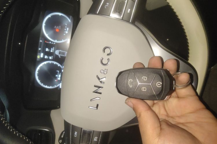 领克02新能源 2019款 1.5T PHEV Pro中控内饰11