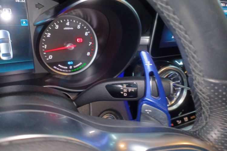 奔驰C级 2019款 C 260 运动版局部细节18