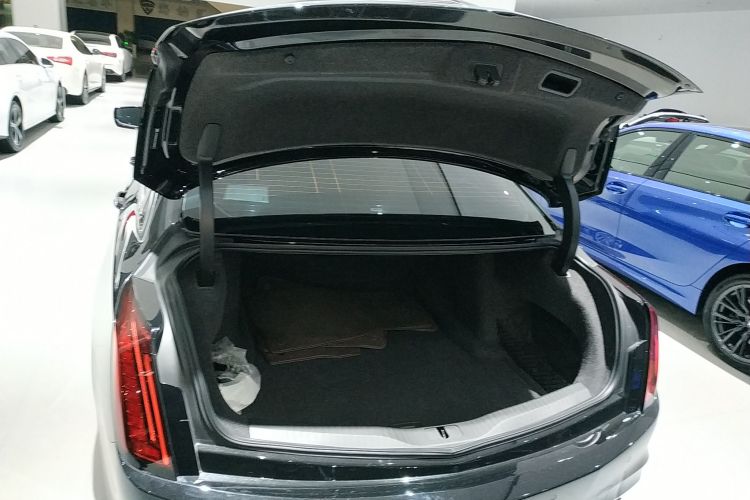 凯迪拉克CT6 2022款 28T 豪华型局部细节23