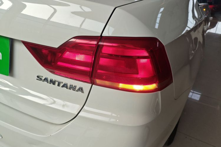 大众 桑塔纳 2018款 1.5L 手动风尚版车身外观9