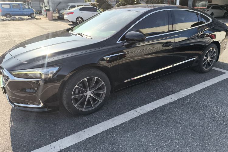 别克 君越 2019款 28T 豪华型车身外观4