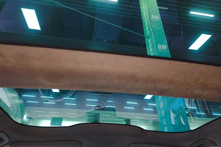 蔚来ET7 2024款 100kWh 行政签名版中控内饰22