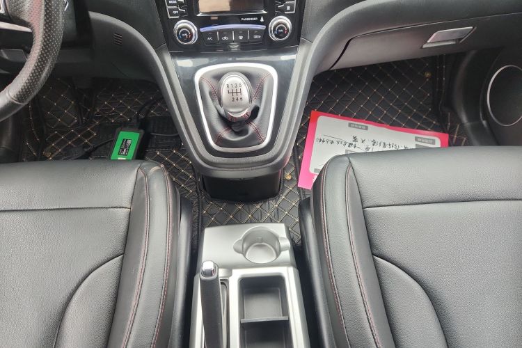 哈弗H6 2013款 升级版 1.5T 手动两驱精英型中控内饰18