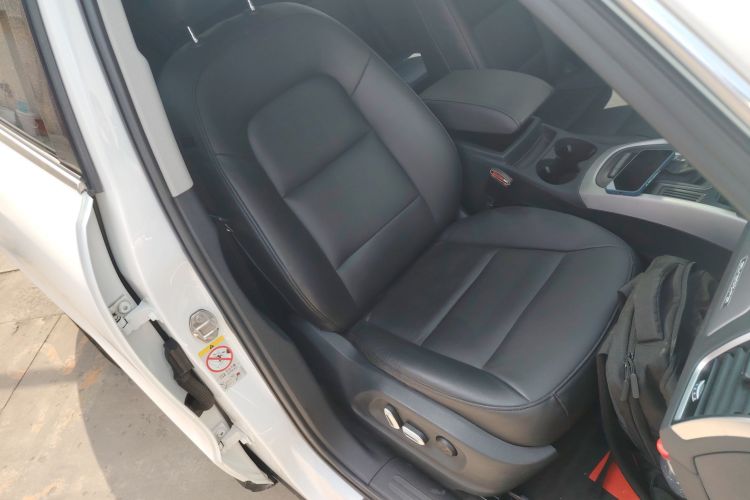 奥迪Q5 2016款 40 TFSI 进取型局部细节41