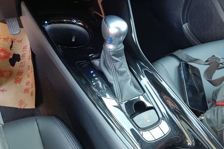 丰田C-HR 2020款 2.0L 领先版局部细节18