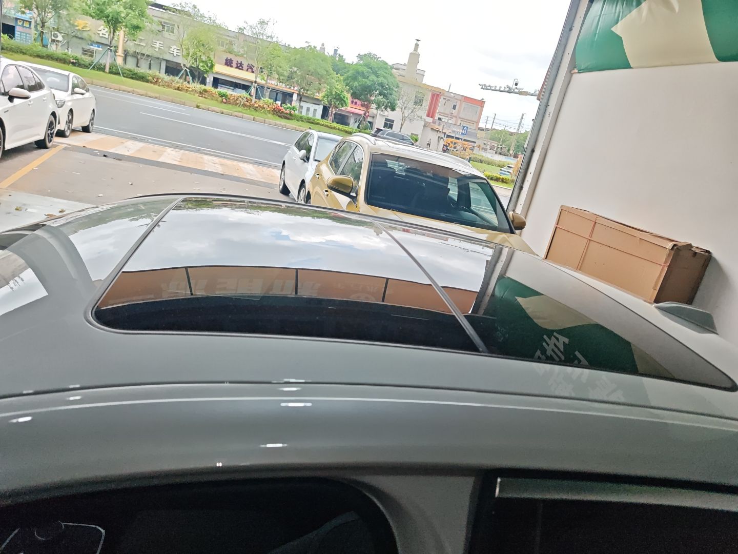 宝马i3 2024款 eDrive 35 L