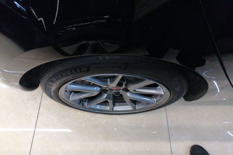 特斯拉 Model 3 2022款 后轮驱动版车身外观6008