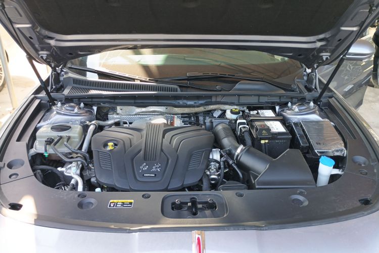 红旗H5 2023款 2.0T 自动智联旗畅版机舱底盘24