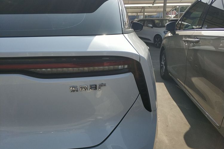 启辰大V DD-i 2023款 110km iE版车身外观9