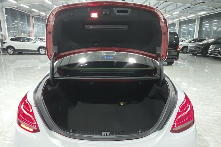 奔驰C级 2015款 改款 C 200 L 运动型局部细节23