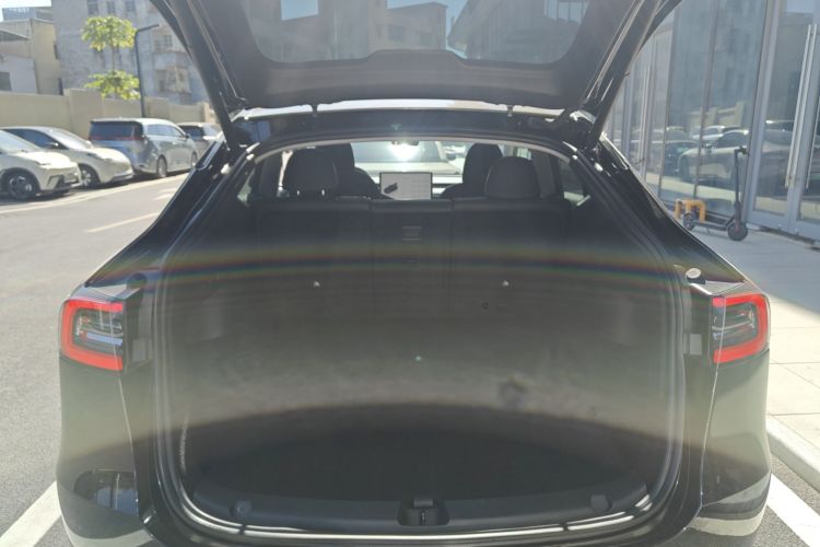 特斯拉 Model Y 2022款 改款 后轮驱动版机舱底盘23