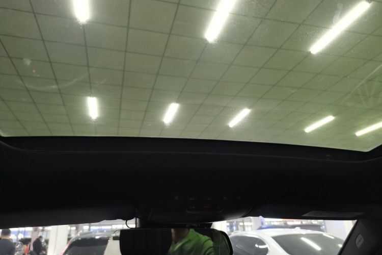 奔驰GLC 2016款 GLC 300 4MATIC 动感型中控内饰22