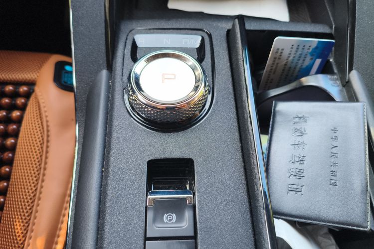 哈弗H6 2022款 第三代 1.5T 自动两驱Pro中控内饰18