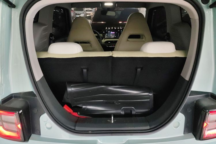 吉利银河 2023款 熊猫mini 200km 耐力熊机舱底盘23