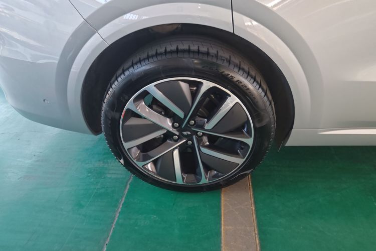 理想汽车 理想L6 2024款 Pro车身外观6008