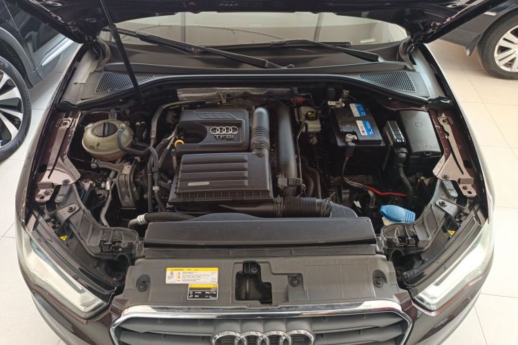 奥迪A3 2016款 Limousine 35 TFSI 领英型机舱底盘24