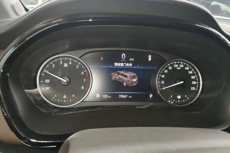 别克GL8 2022款 陆上公务舱 652T 豪华型中控内饰14