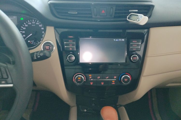 日产 奇骏 2017款 2.0L CVT舒适版 2WD局部细节16