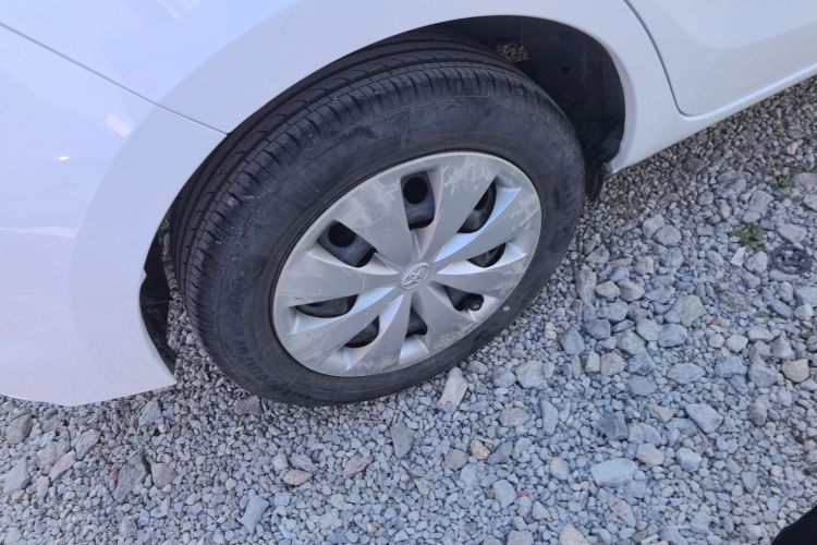 丰田 YARiS L 致炫 2016款 改款 1.5E CVT魅动版车身外观6008