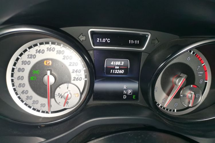 奔驰CLA 2015款 CLA 220 4MATIC中控内饰15