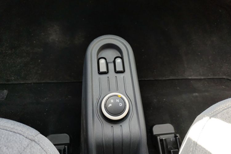 五菱汽车 宏光MINIEV 2022款 马卡龙时尚款 三元锂中控内饰18