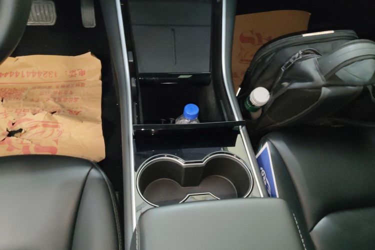 特斯拉 Model 3 2020款 标准续航后驱升级版中控内饰18