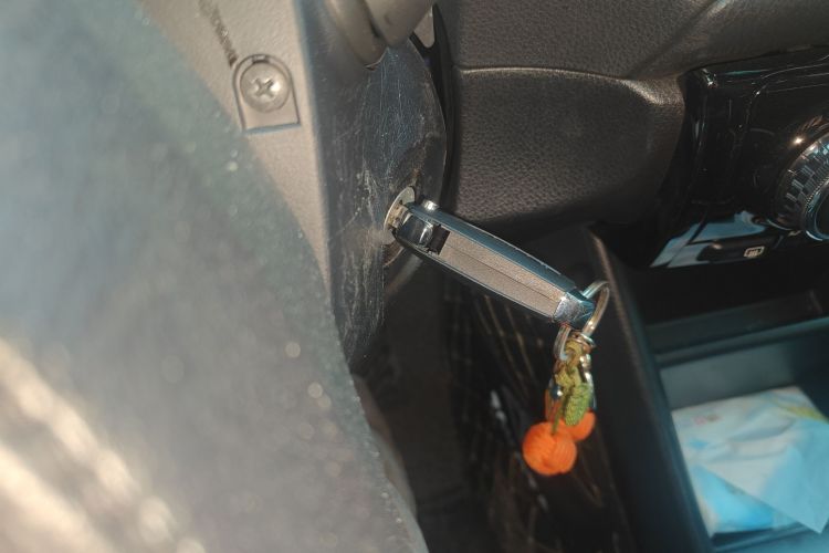 丰田 威驰FS 2021款 1.5L CVT锋驰版中控内饰11