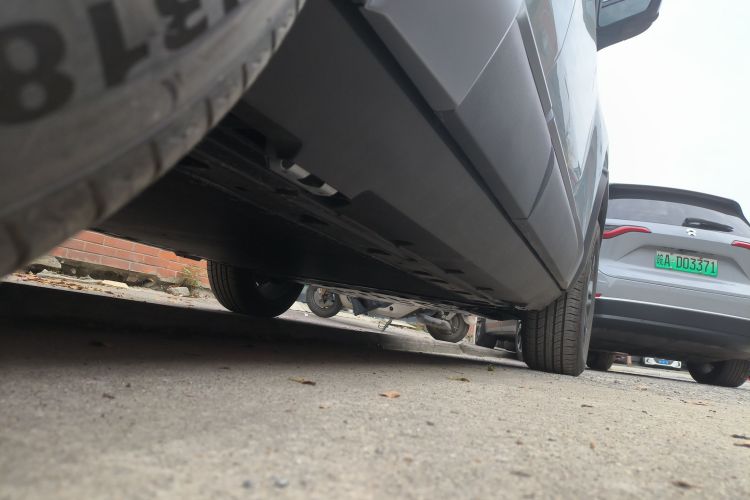 方程豹 钛3 2025款 501KM 后驱智驾Max版局部细节9001