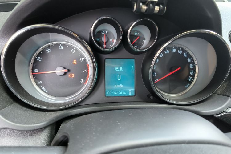 别克 君威 2015款 1.6T 领先技术型局部细节14