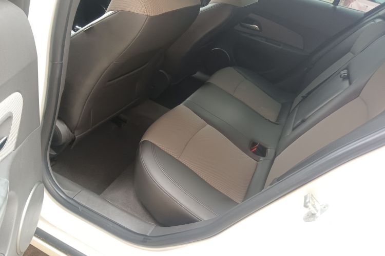 雪佛兰 科鲁兹 2013款 1.8L SE AT中控内饰21