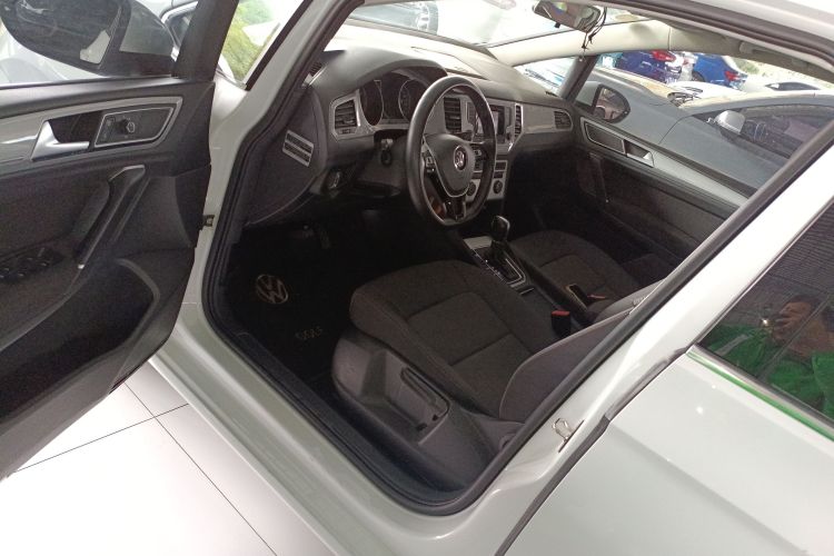 大众 高尔夫·嘉旅 2016款 230TSI 自动进取型中控内饰20