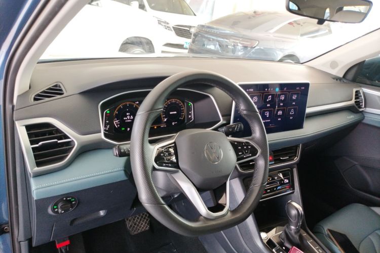 大众 途岳 2023款 300TSI 两驱满月版中控内饰12