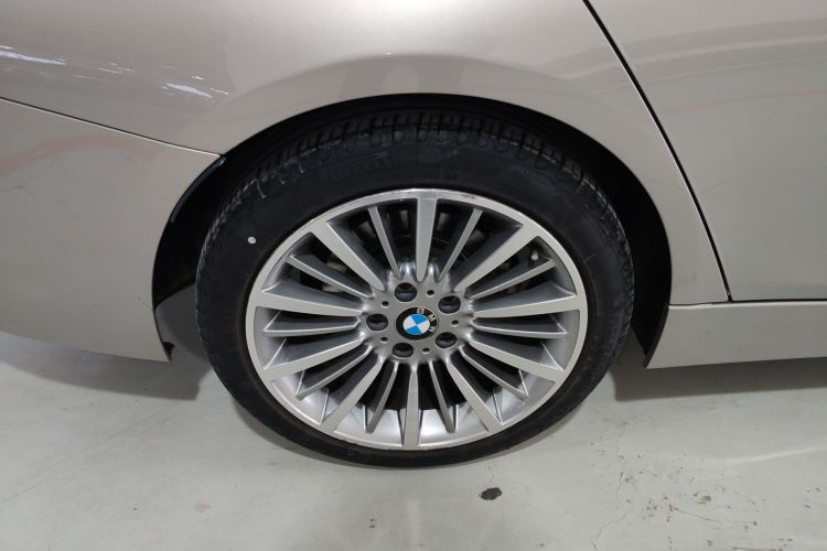 宝马3系 2019款 320Li 时尚型车身外观6008