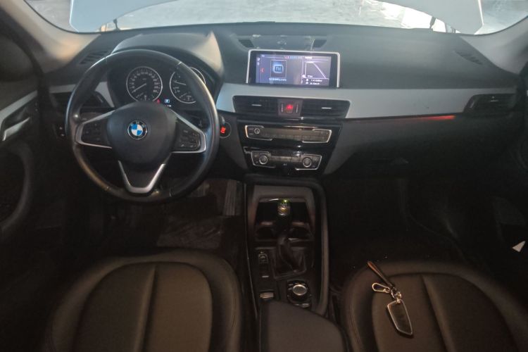 宝马X1 2018款 sDrive18Li 时尚型中控内饰12