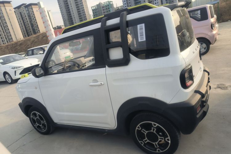 吉利银河 2025款 210km 熊猫骑士车身外观4