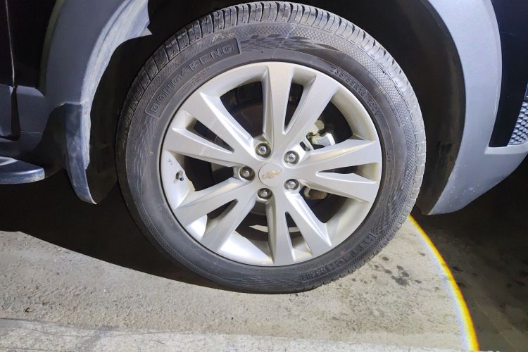 雪佛兰 科帕奇 2014款 2.4L 四驱旗舰版 7座车身外观10