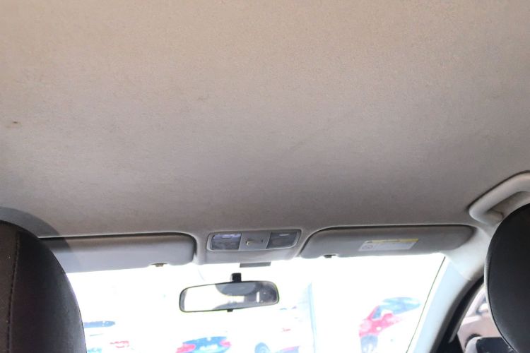 起亚K2 2017款 三厢 1.4L AT GLS中控内饰22