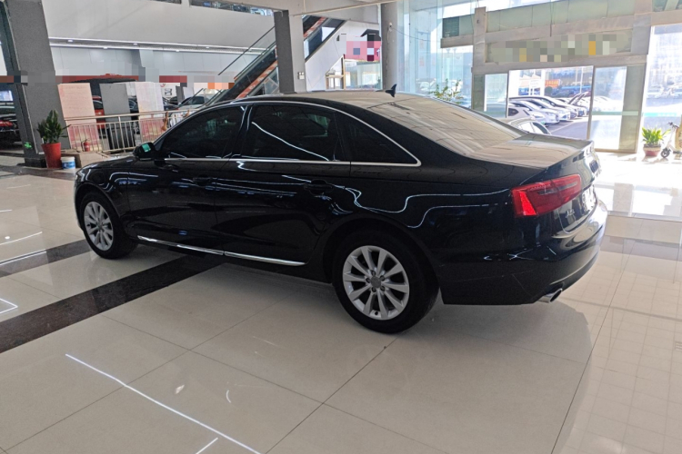 奥迪A6L 2014款 TFSI 标准型车身外观4