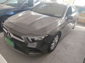 奔驰A级 2020款 改款 A 200 L 运动轿车时尚型