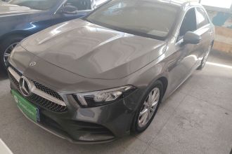 奔驰A级 2020款 改款 A 200 L 运动轿车时尚型