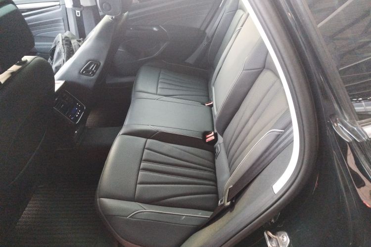 大众 帕萨特 2024款 380TSI 龙腾版中控内饰21