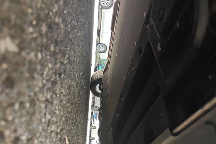 理想汽车 理想ONE 2021款 增程6座版局部细节9004