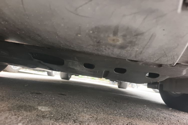 福特 福克斯 2012款 三厢 1.6L 自动舒适型局部细节9008