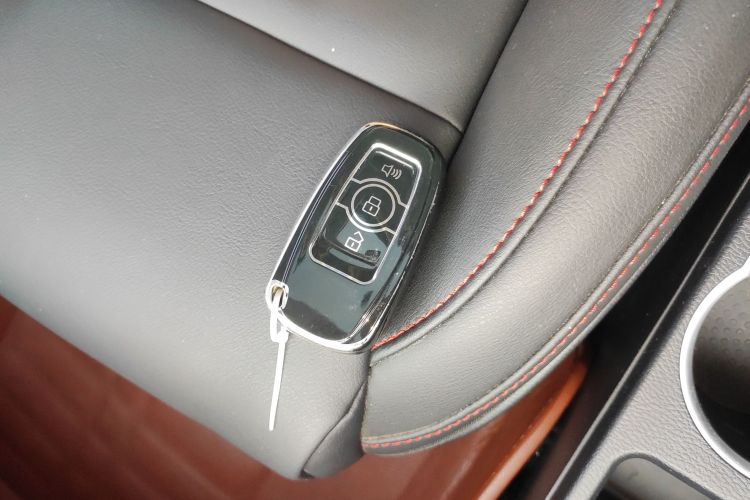 哈弗H6 2015款 运动版 1.5T 自动两驱豪华型中控内饰7001