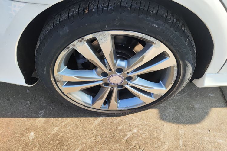 奔驰E级 2014款 改款 E 260 L 运动型车身外观6008