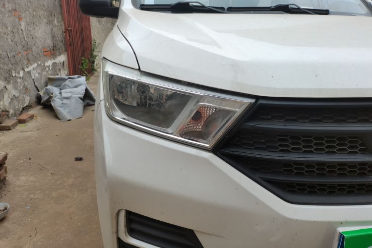 五菱汽车 五菱宏光 2019款 1.5L S基本型国VI LAR车身外观6006